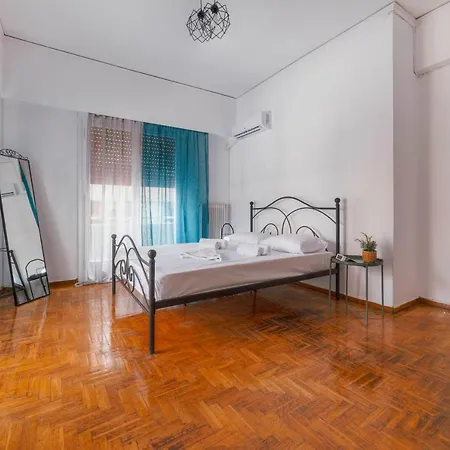 Urban Escape Next To Acropolis And Center Apartment